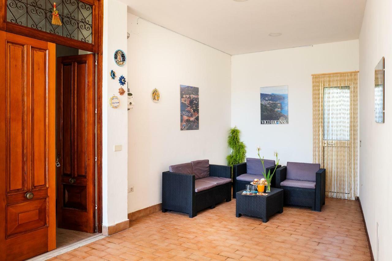 ヴィーコ・エクエンセCasa Florianaアパートメント エクステリア 写真